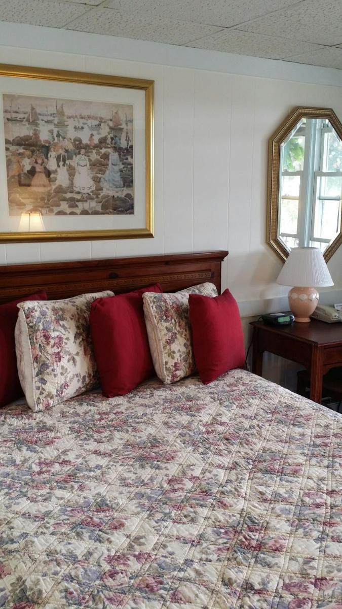 Sea Whale Motel - Housity