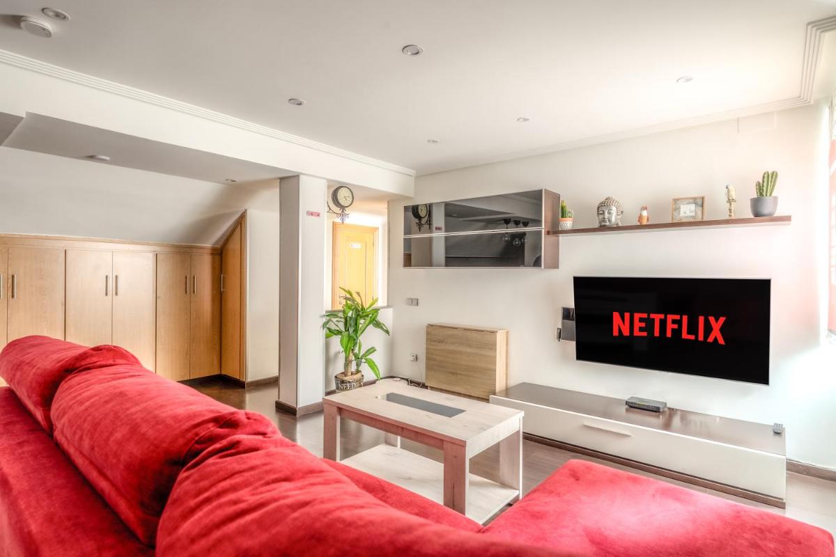 NUEVO 8 minutos ayuntamiento, 10 catedral, WIFI - Housity