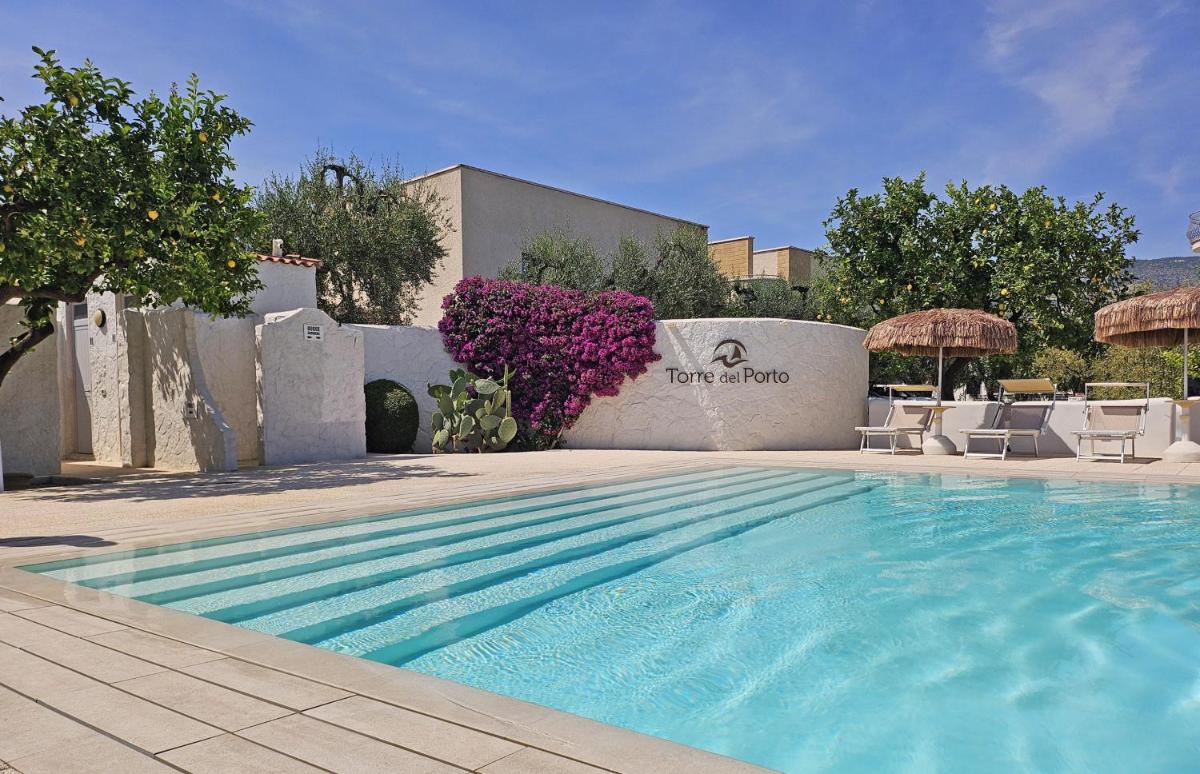 Hotel Residence Torre Del Porto - Housity