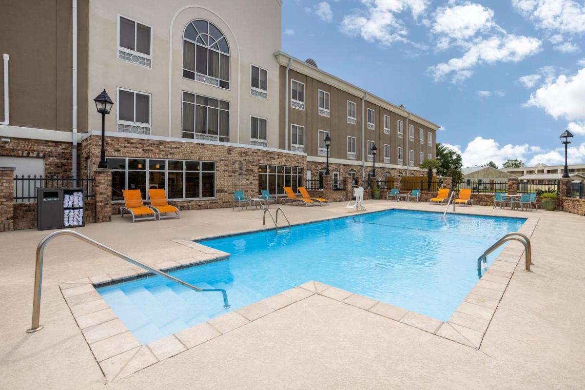 Holiday Inn Express Hotel & Suites New Iberia - Avery Island by IHG - Housity