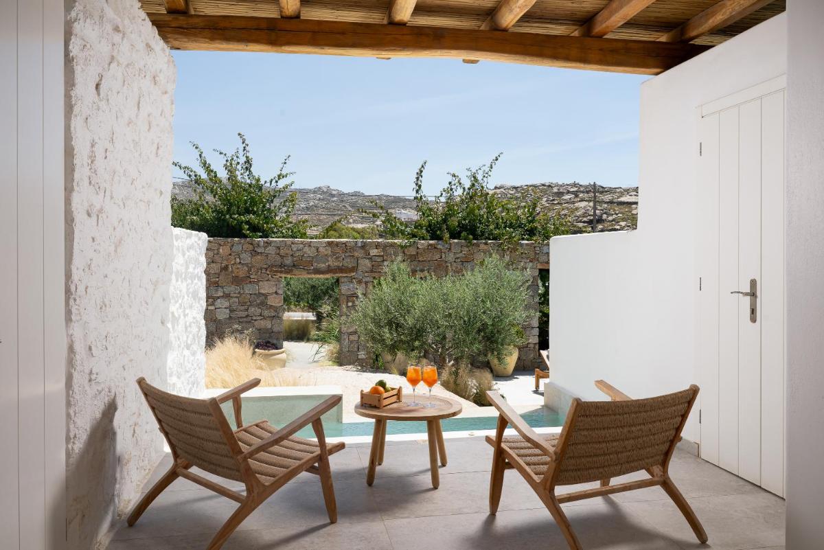 Oliving Mykonos Luxury Suites - Housity