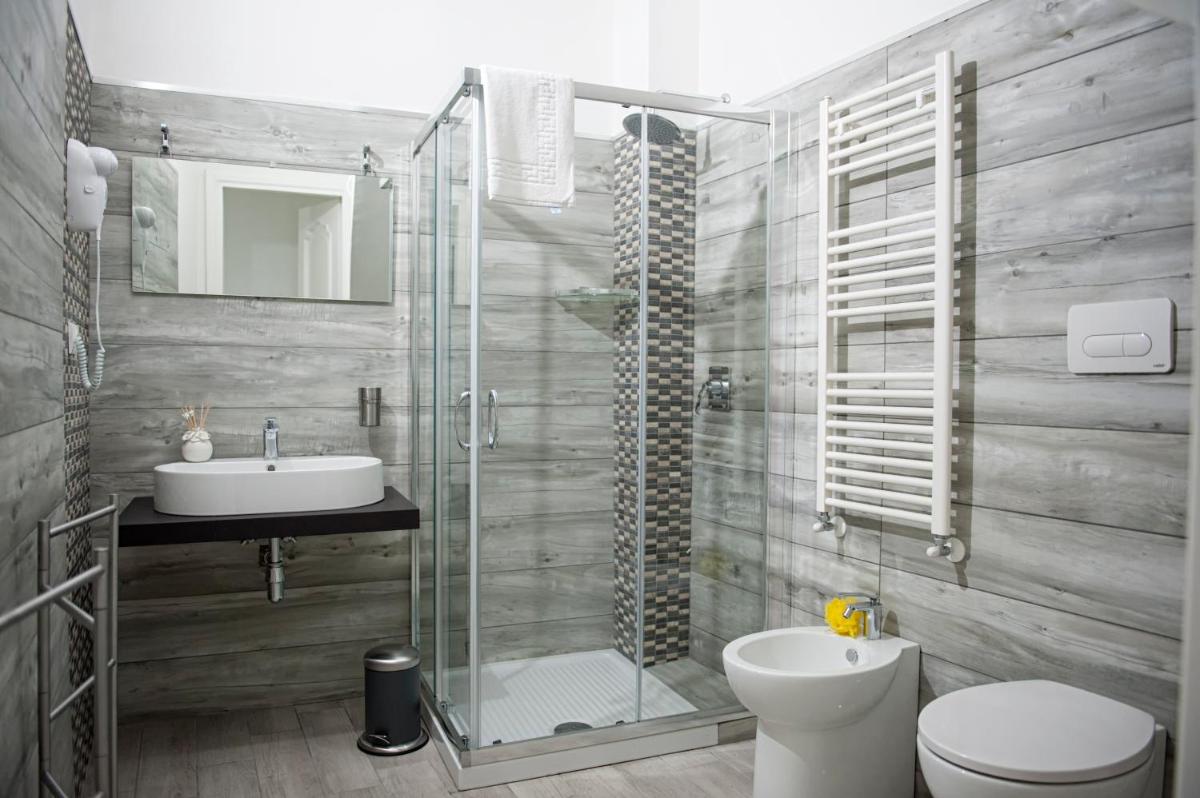 Bed & Breakfast Ellenica - Housity