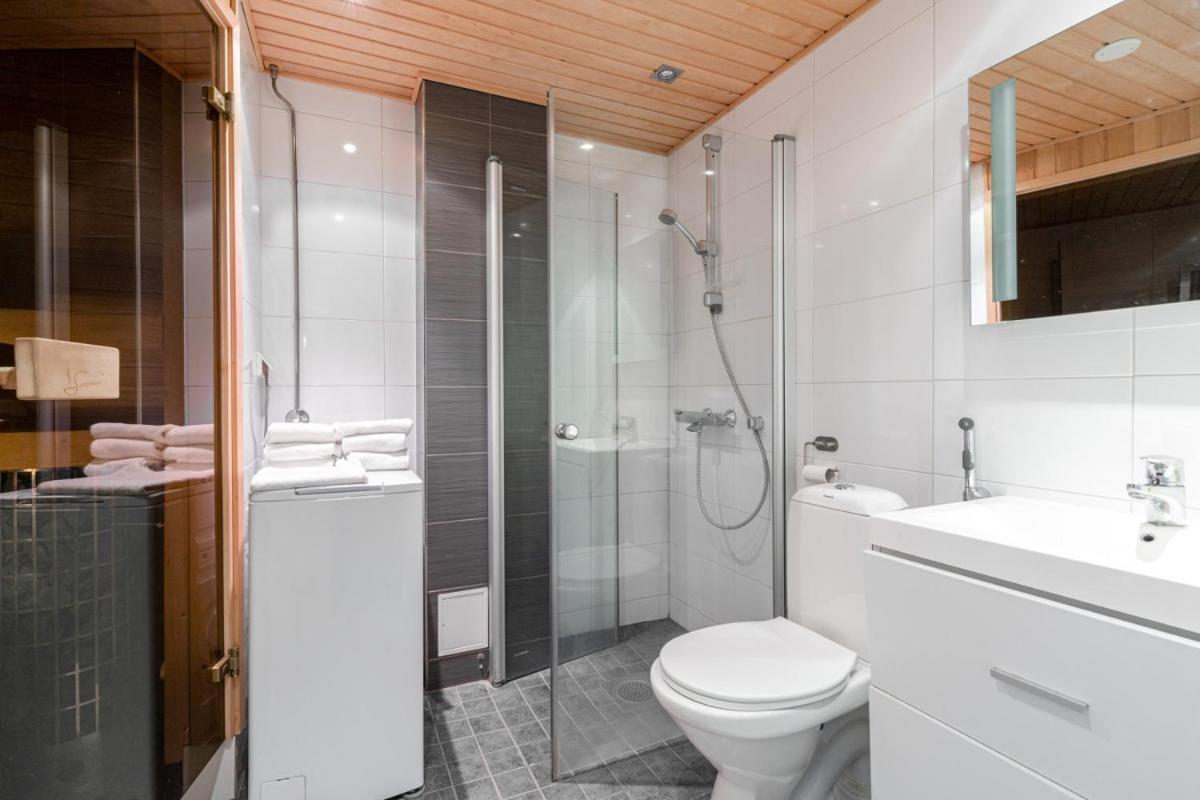 Modern 1BR Apartment with Sauna & Best Location - Hosted by 2ndhomes - Housity