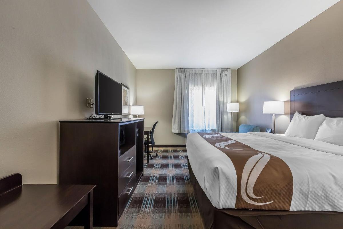 Quality Inn Pleasant View - Housity