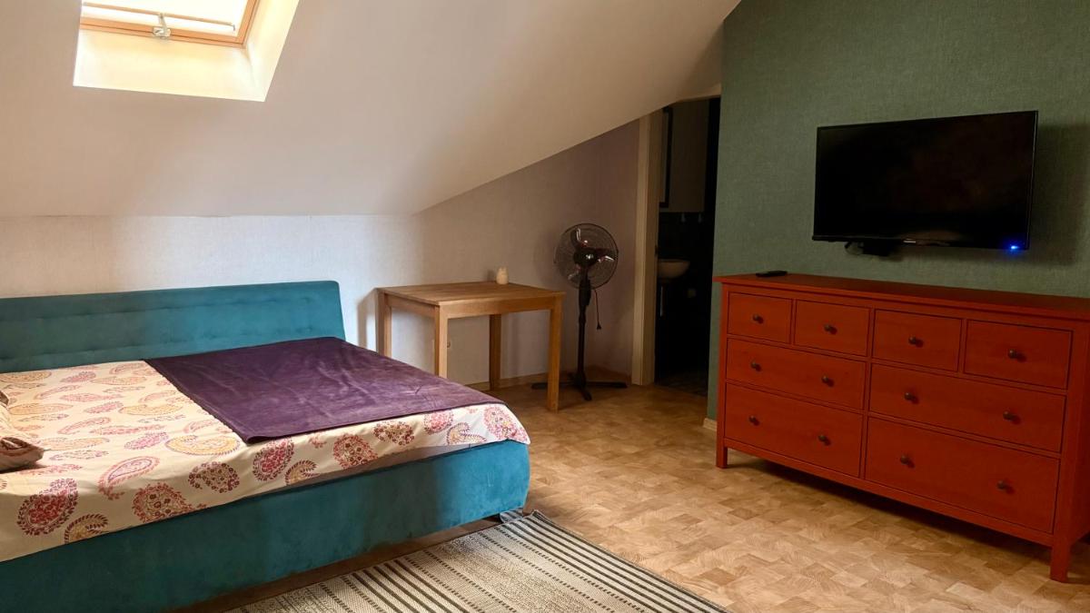 Chayka Home Hotel - Housity