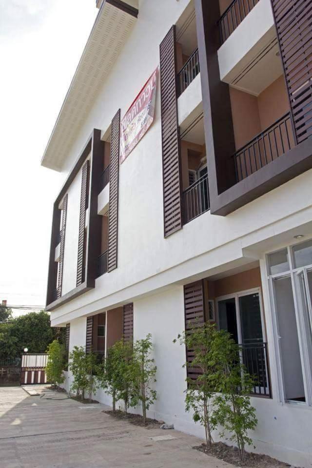 Field Town Apartment - Housity
