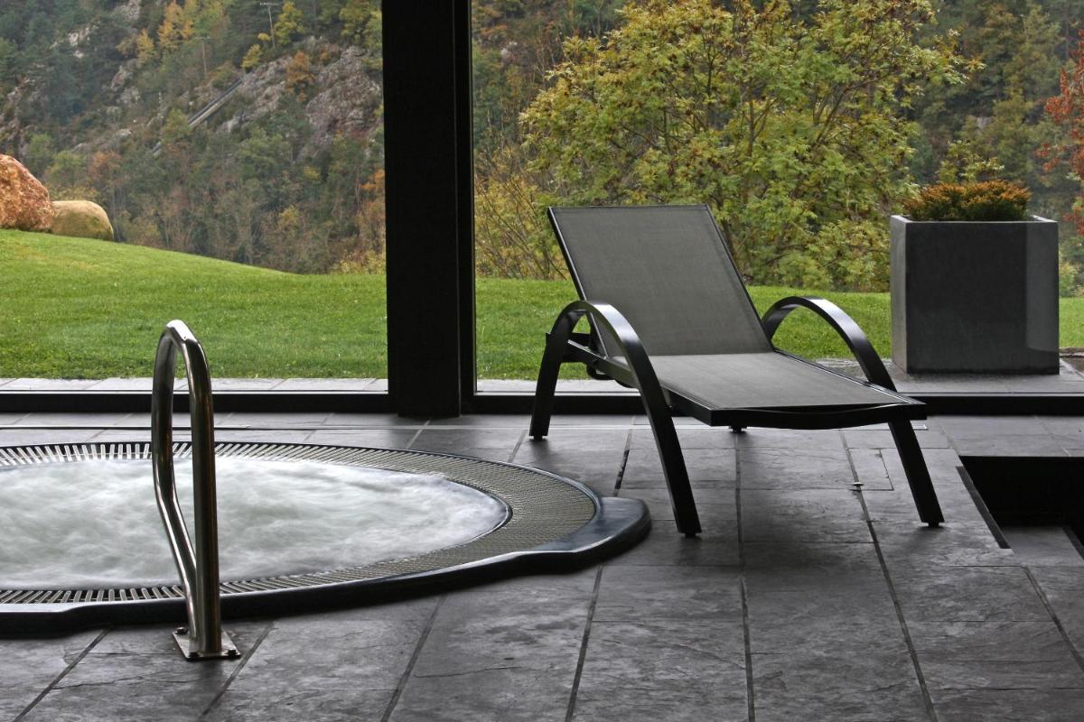 Jardín al aire libre en Hotel Rural-Spa Resguard Dels Vents