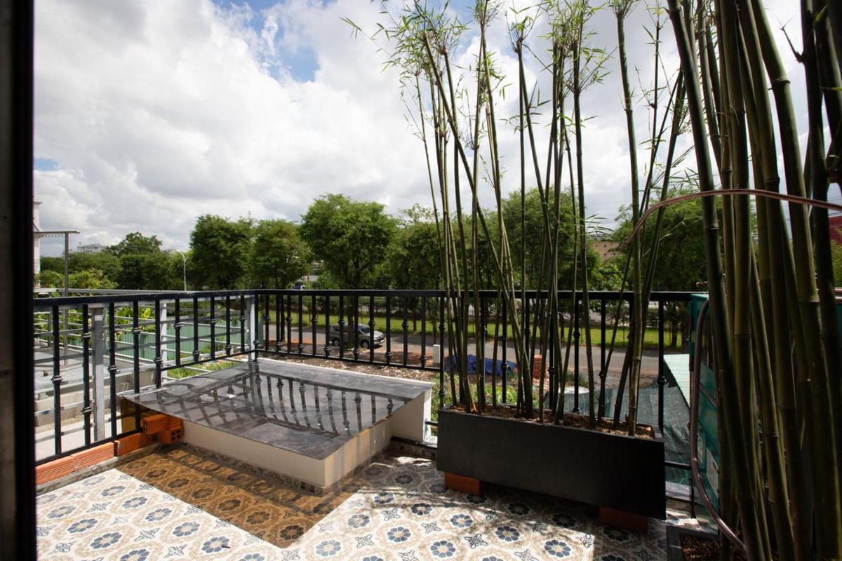 Bin Bin Hotel 1 - Near RMIT University - Housity