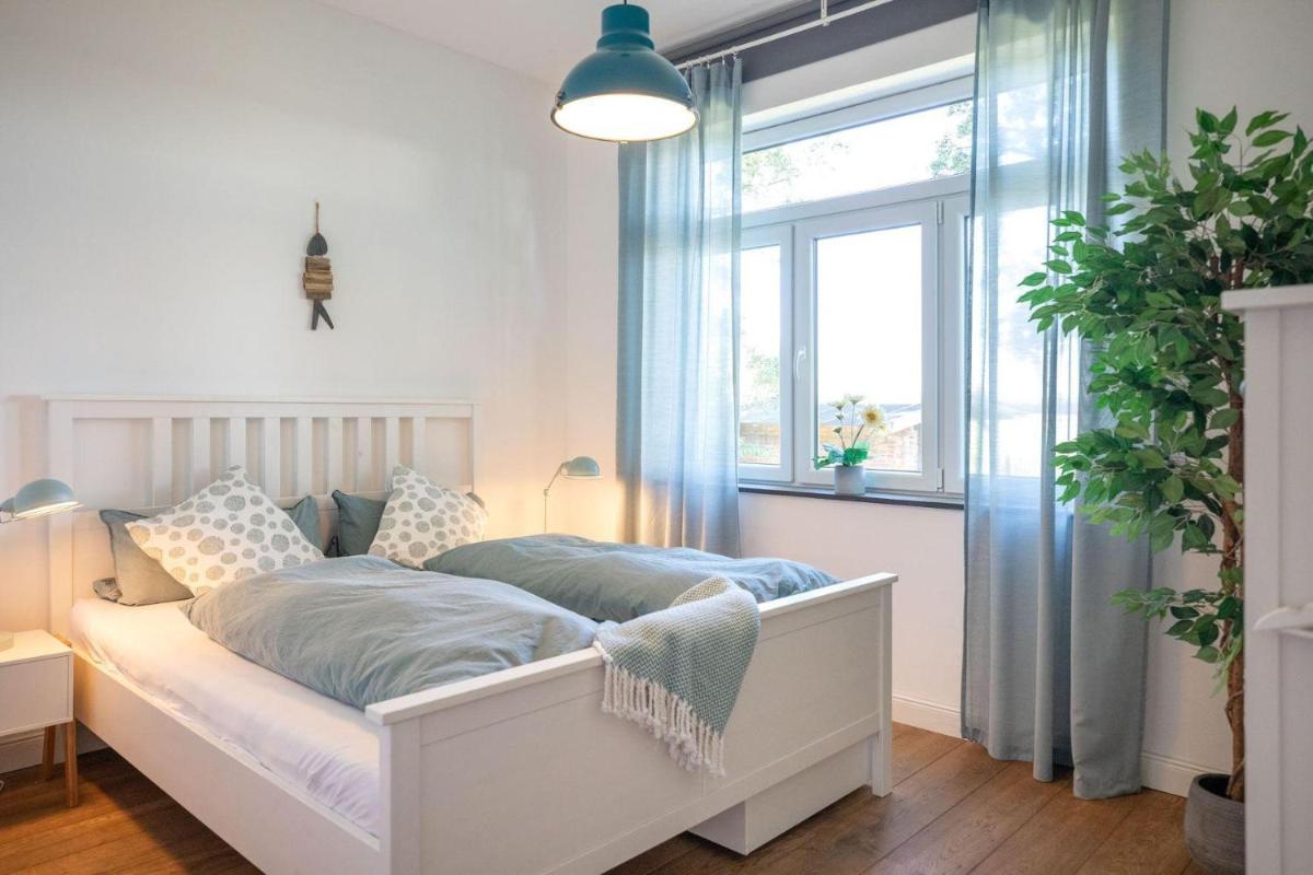 Landzeit Esens - Housity