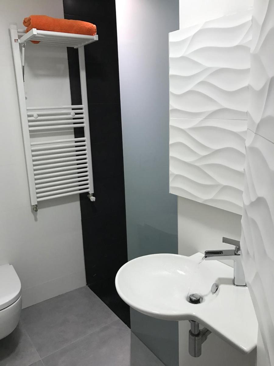 Smart-Tech Plaza Apartment - Housity
