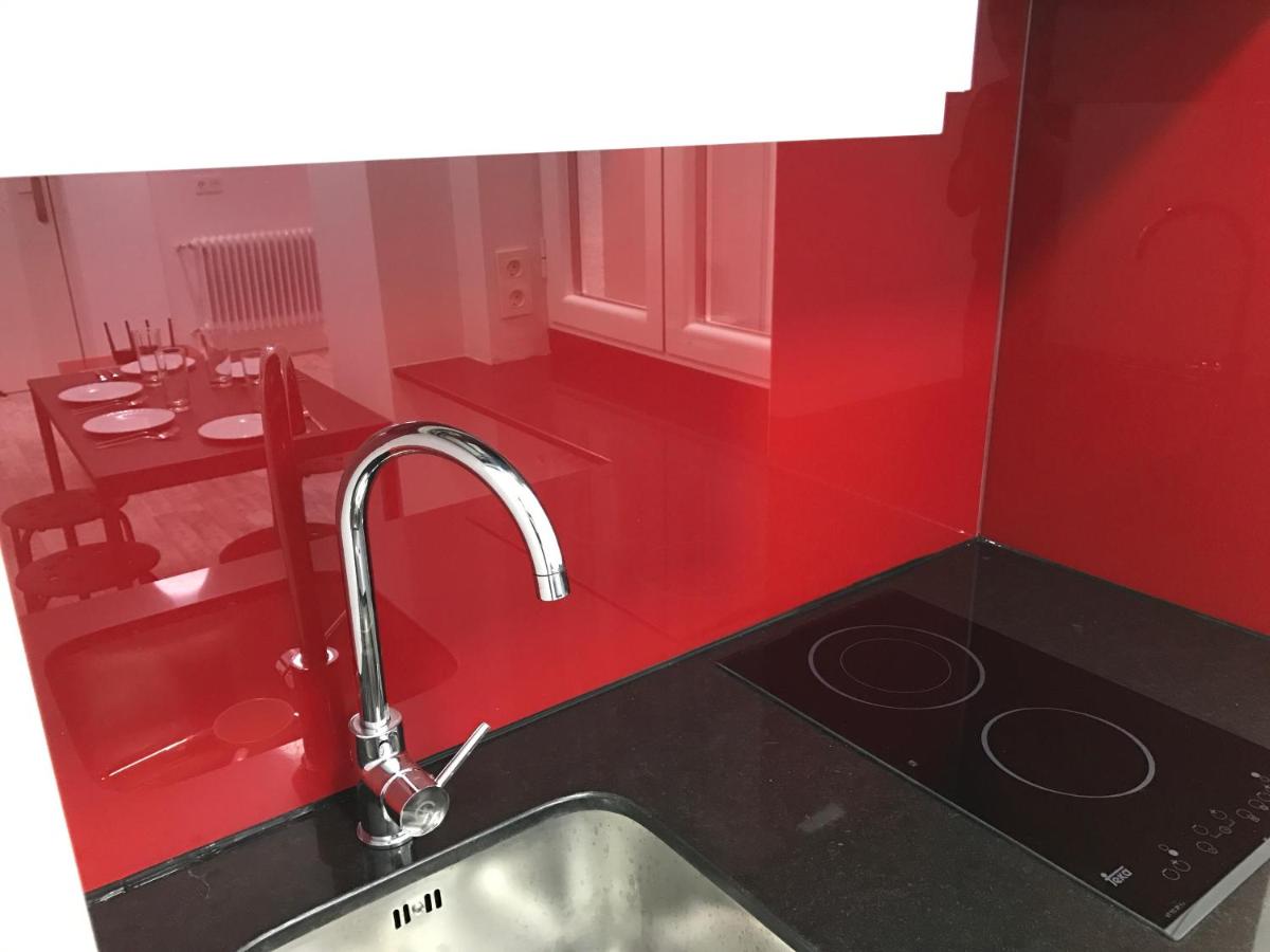 Smart-Tech Plaza Apartment - Housity
