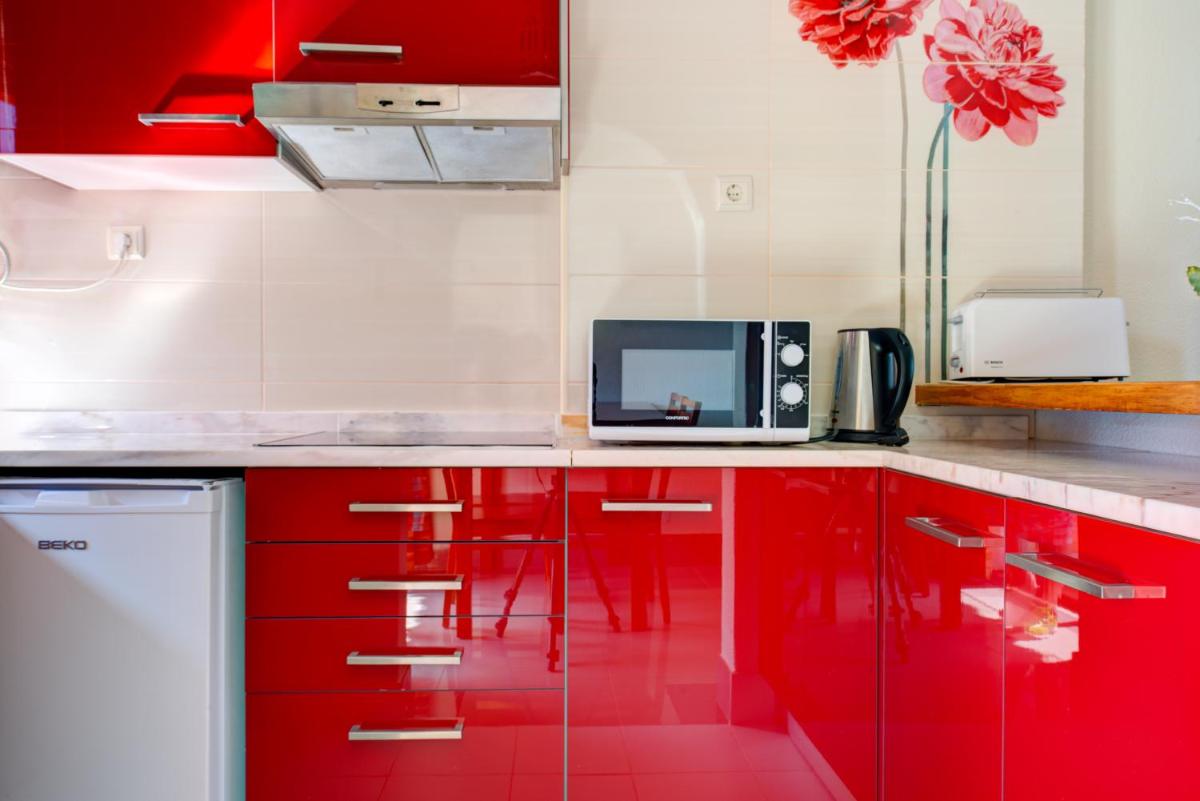 A cozinha ou kitchenette de Choromar Apartments