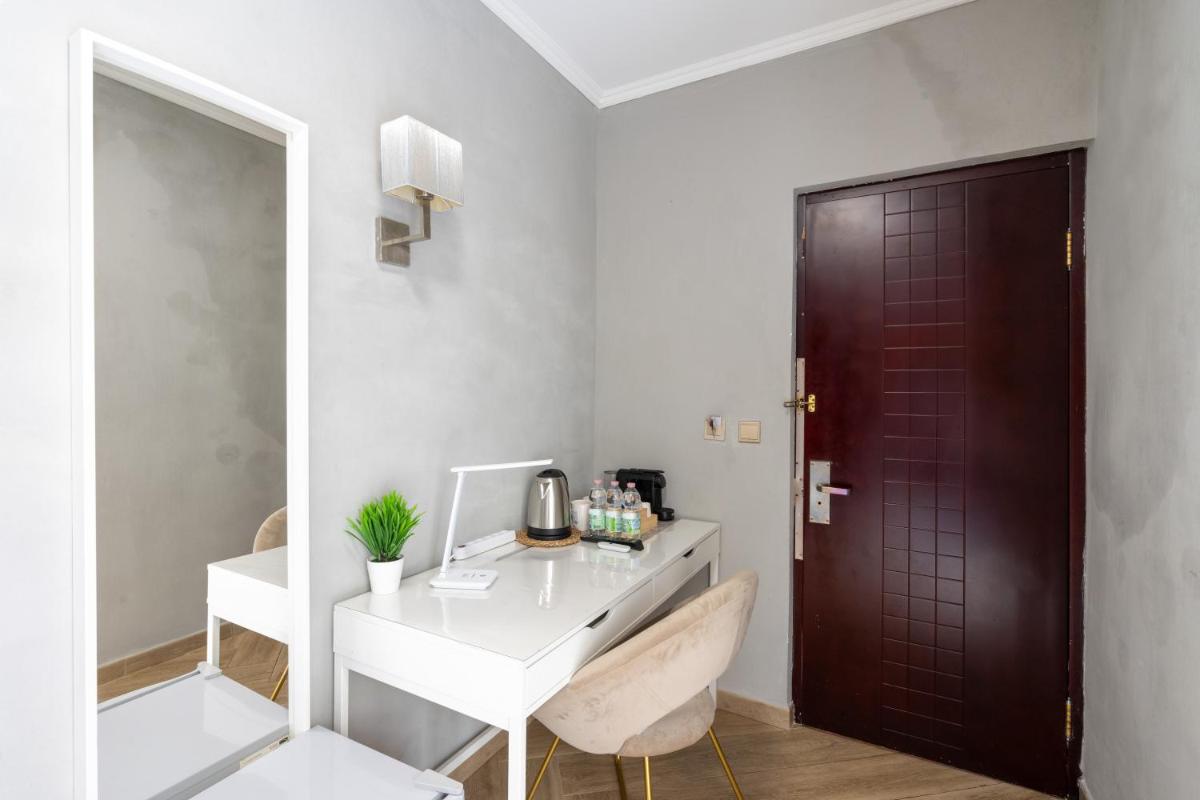 Giusi Rooms - Aetheria Esquilinus Guesthouse - Housity