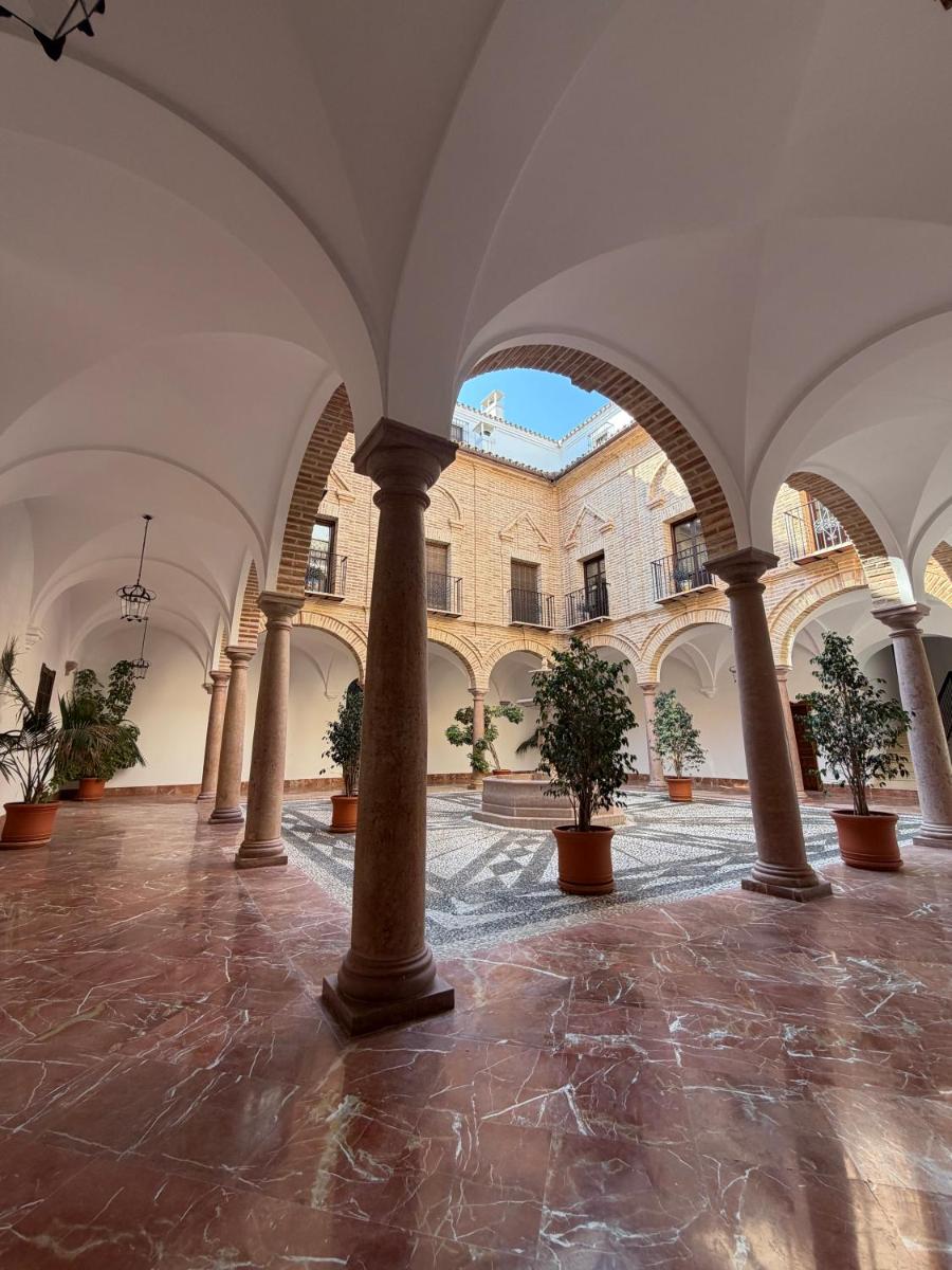 Ap. Palacete Marqués d la Vega - Housity