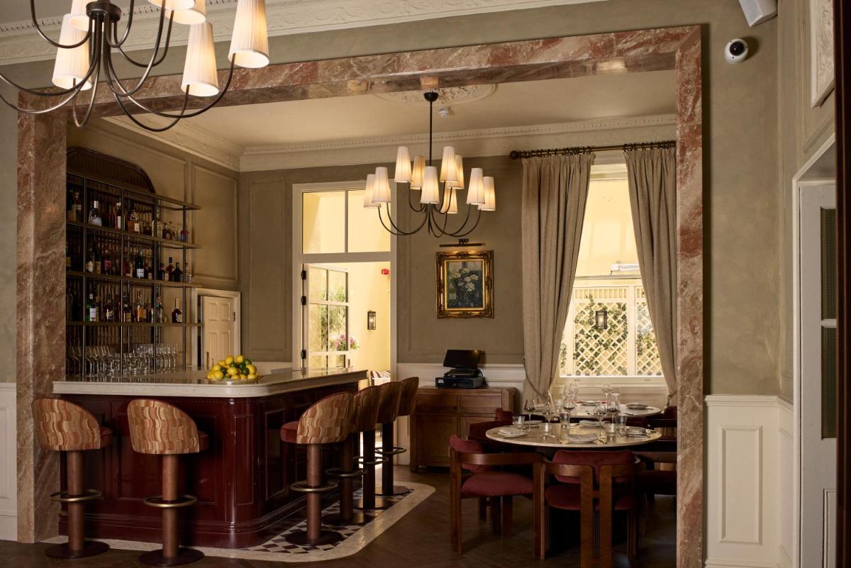 The Leonard Hotel - Housity