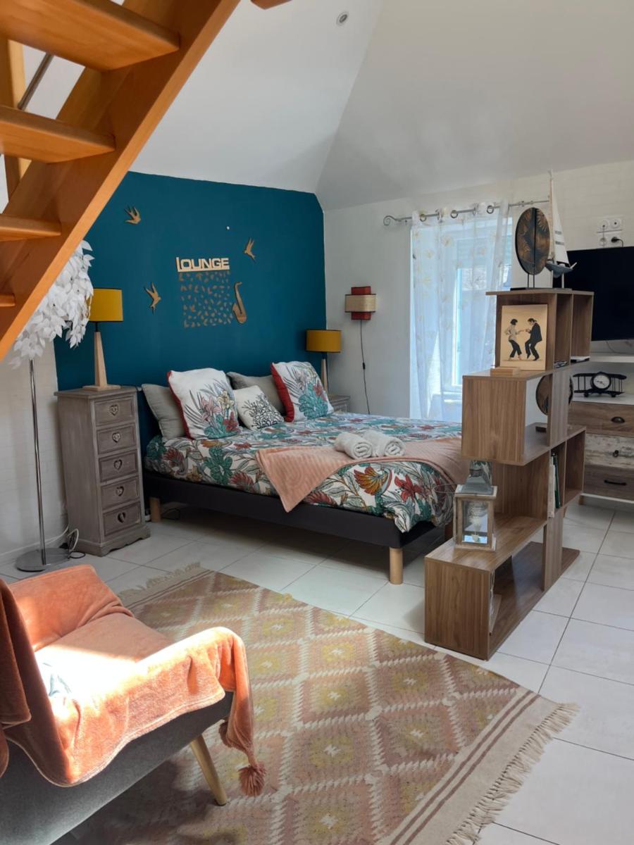 Coup de Coeur sur le Port de ST GOUSTAN, Trés Bel Appartement avec Terrasse - Housity