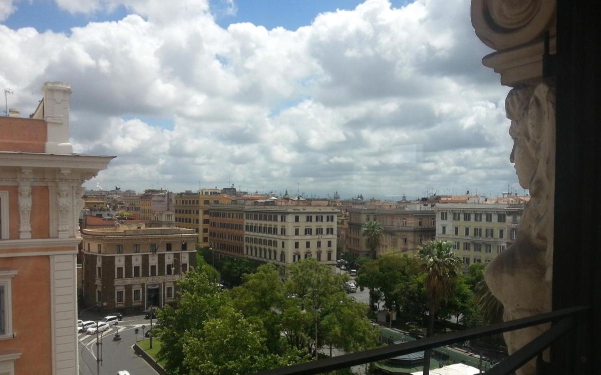 La Rosa del Vaticano Luxury Apartment - Housity