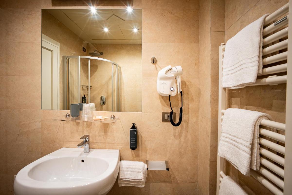 Hotel Esplanade - Housity