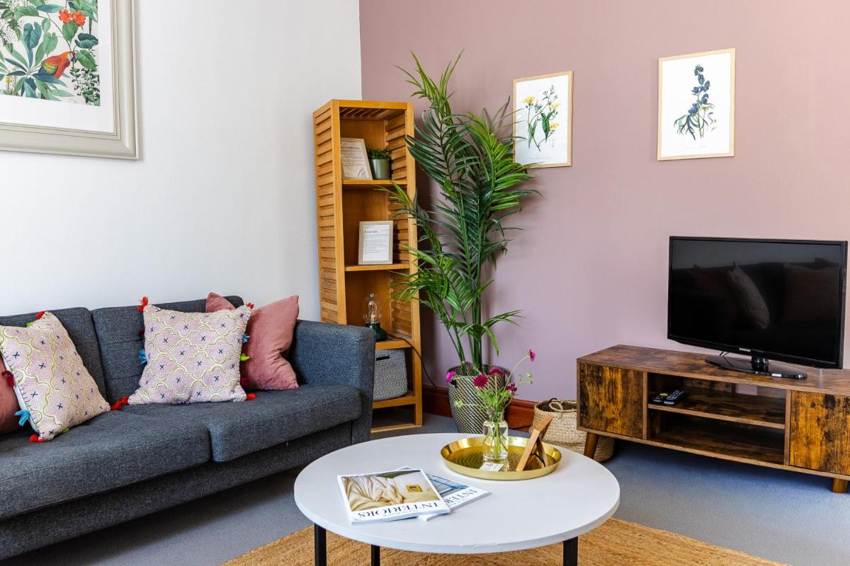 Chester City Centre Apartments - Housity