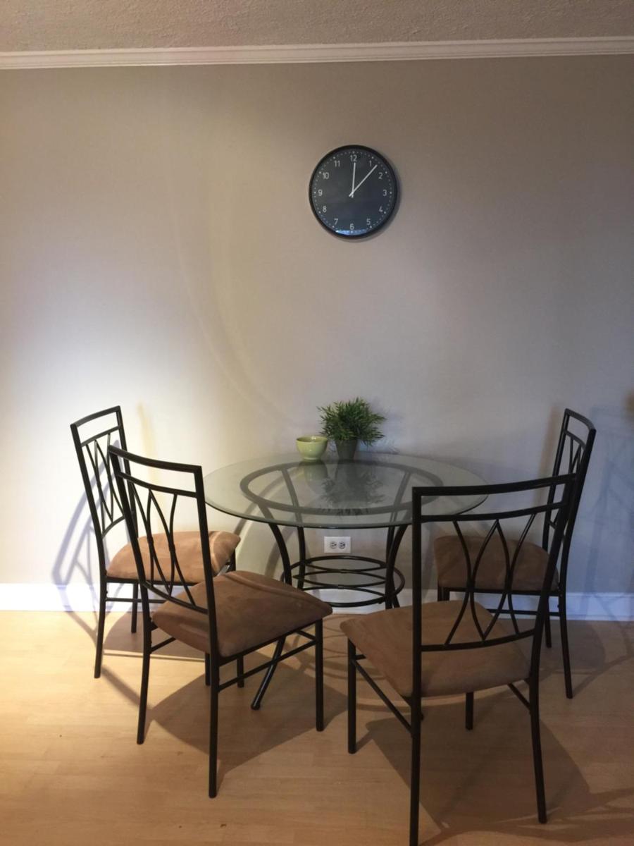 Downtown Big 1 Bedroom #20I - Housity