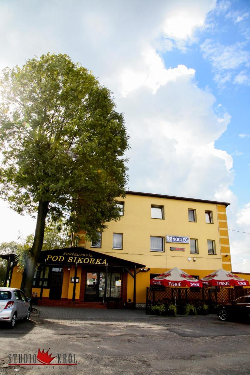 Restauracja i Noclegi Pod Sikorką - Housity