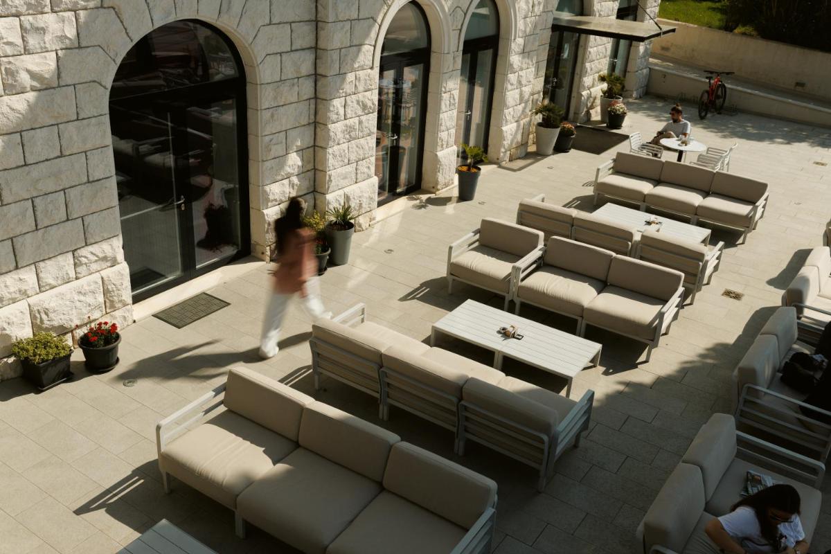 Hotel Štacija - Housity
