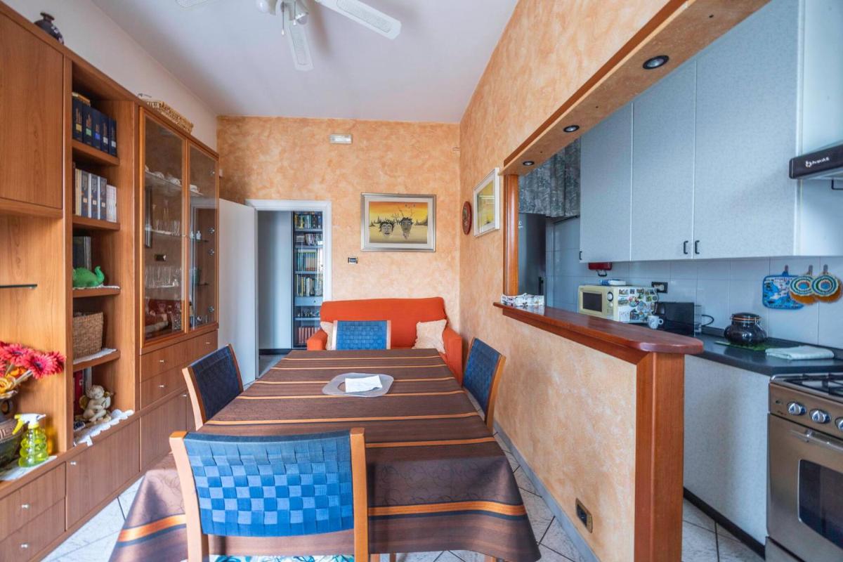 Nadia House, Bologna by Short Holidays - Housity