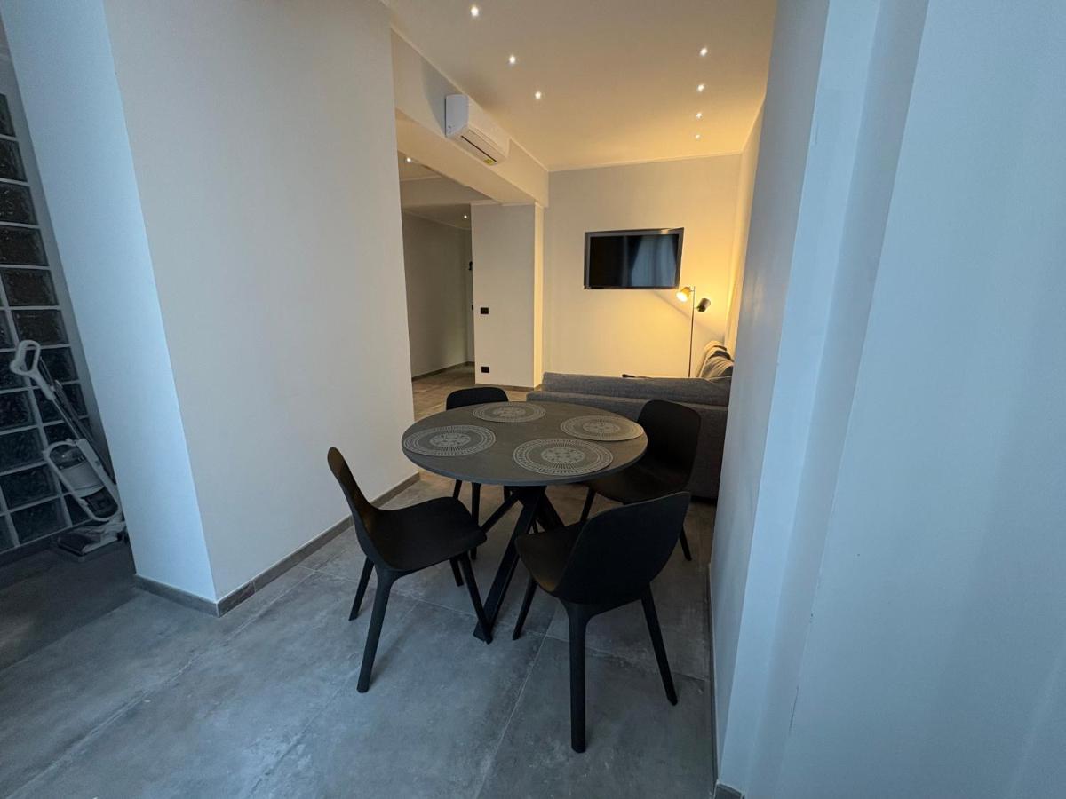 Bilocale nel cuore di Genova - Housity