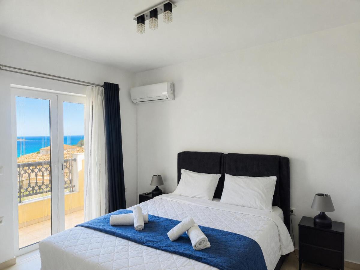Mary's luxury apartment Elaia. - Housity
