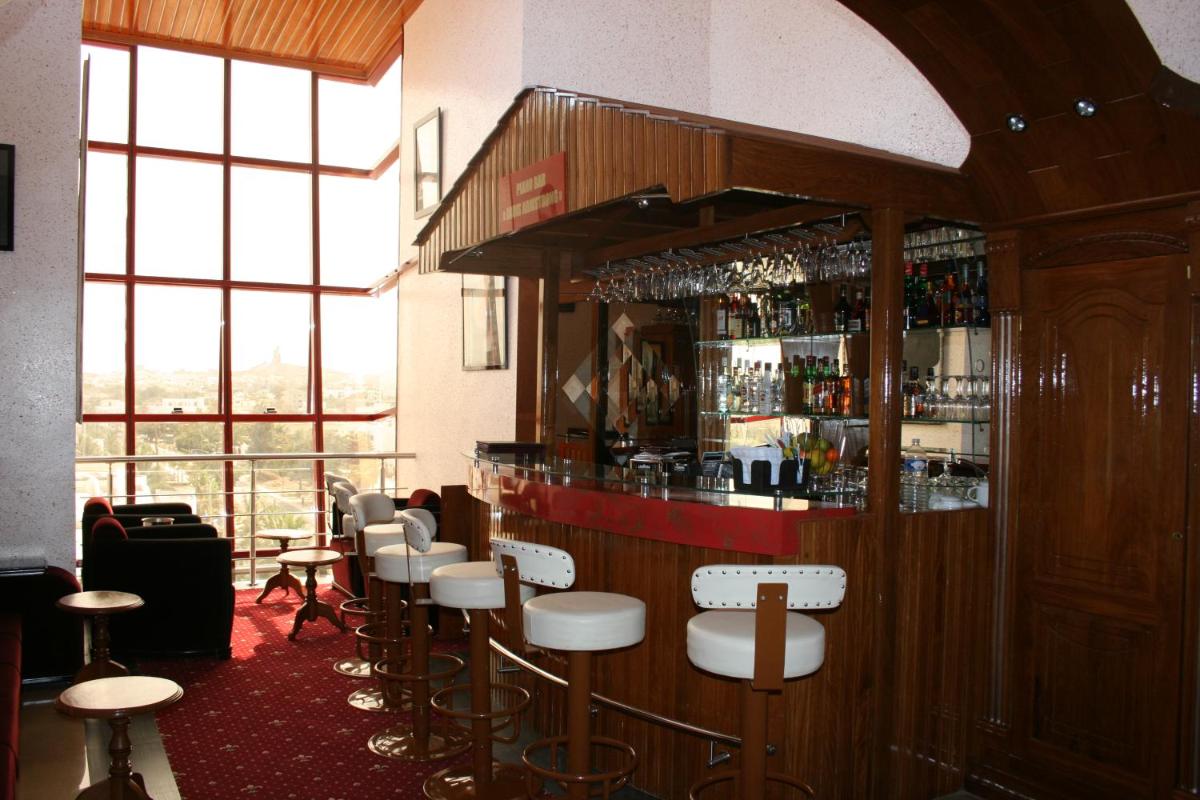 Hotel Fleur De Lys Almadies - Housity