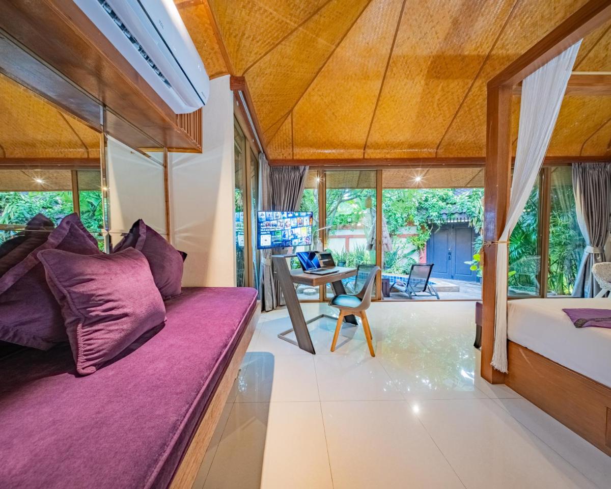 Pattaya Bungalow I, Totally Private Pool - Housity