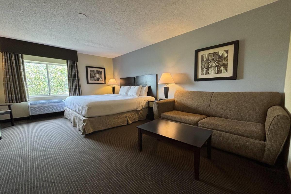 Baymont by Wyndham Dale - Housity