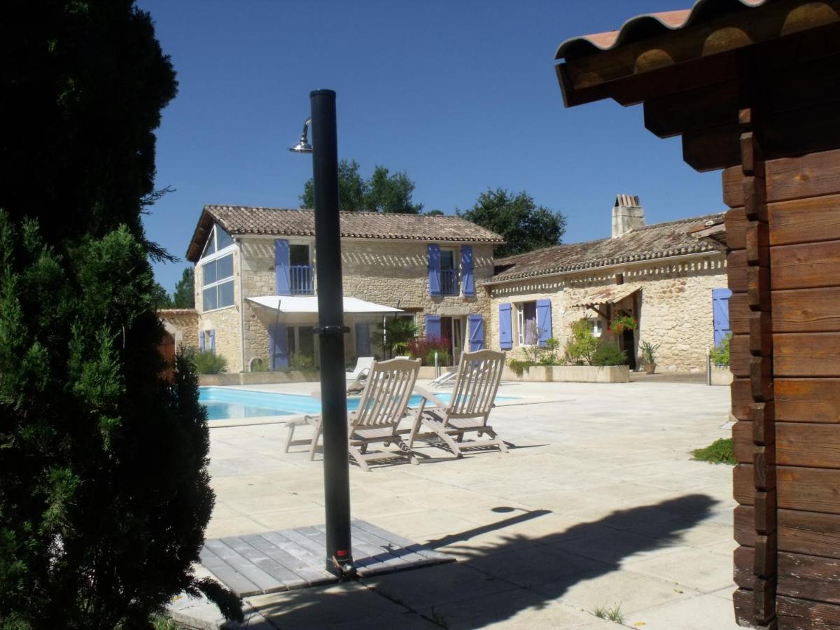 Aux Blanches Pierres - Housity