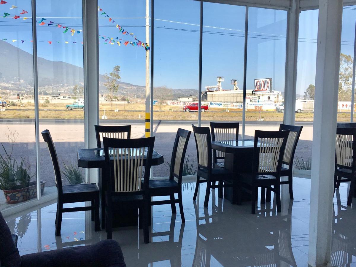 8 Hotel Ejecutivo - Housity