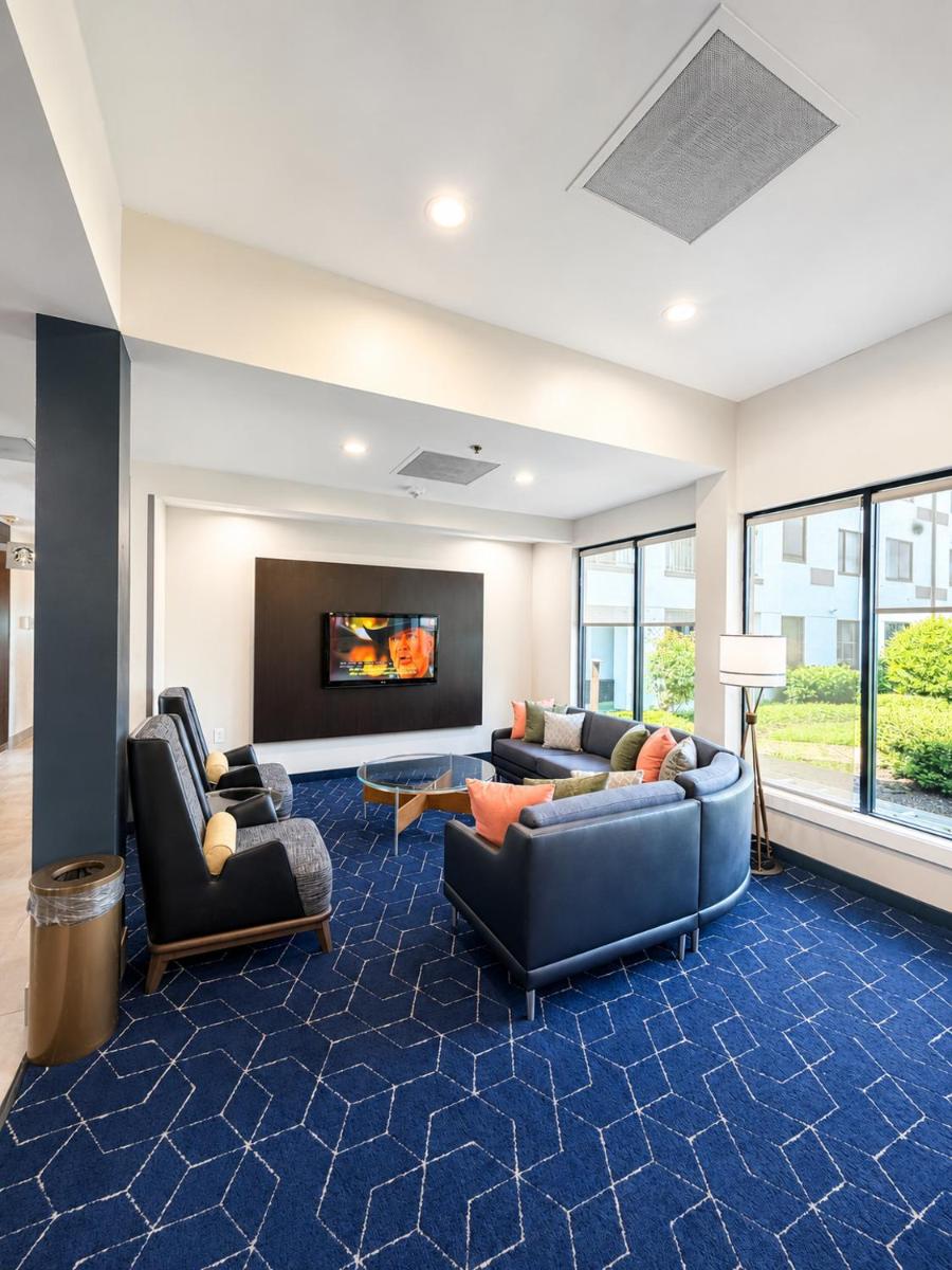 Courtyard by Marriott Houston Hobby Airport - Housity