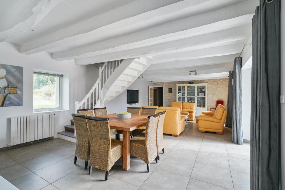 Villa charmante à Saint Sylvestre sur Lot avec piscine privée - Housity