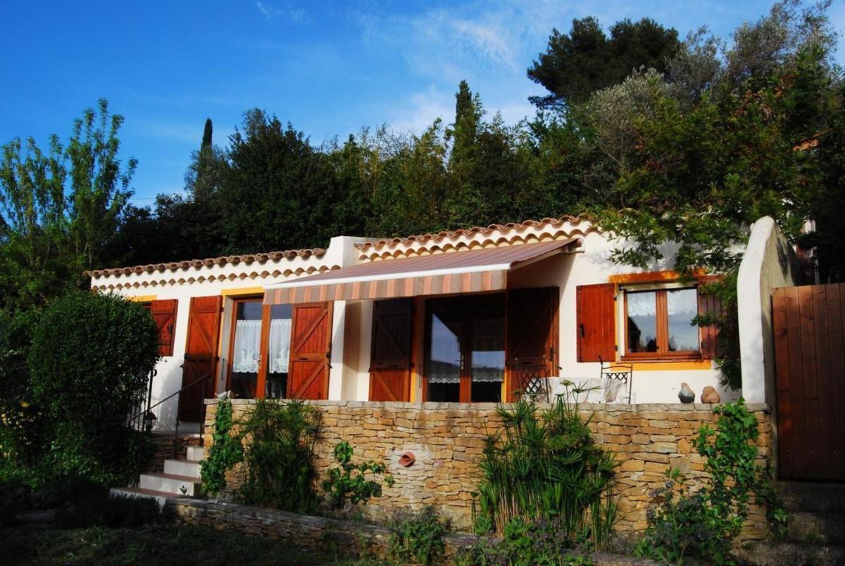 Maison de caractère à Ceyreste - Terrasse et jardin clôturé - Housity