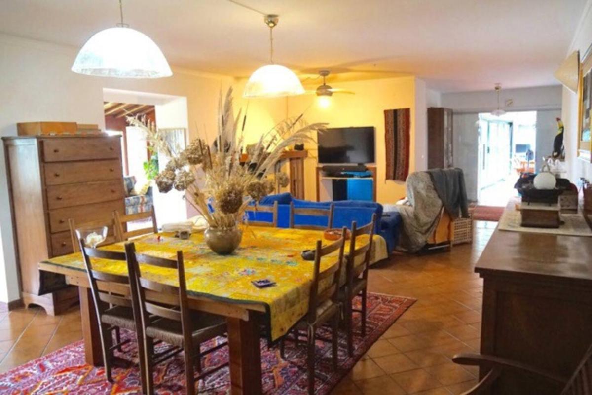 Elegant Villa in Treglio with Private Pool - Housity