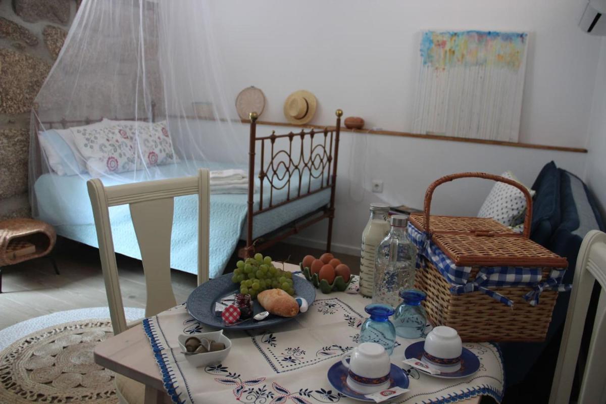 Charming Studio in Marco de Canaveses 25m² with Pool - Housity