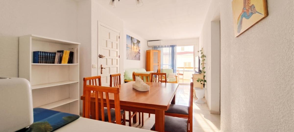 Comfortable Apartment in Alcanar with Shared Pool - Housity