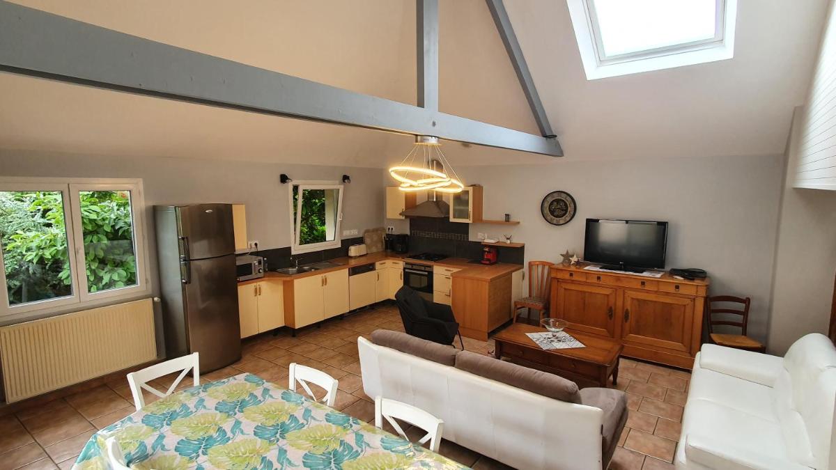 Maison charmante a Plourhan avec jardin et terrasse - Housity