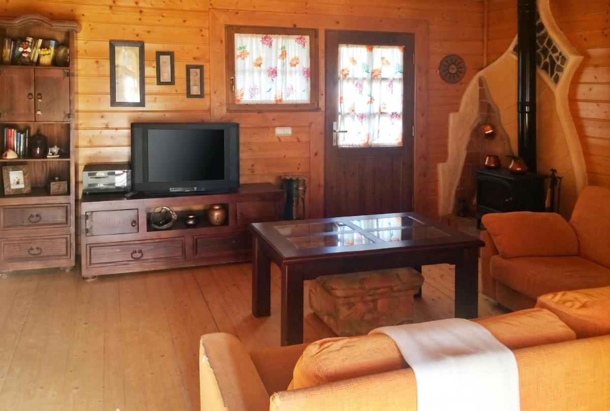 Spacious villa with pool in Coin: 300 m² mountain view - Housity