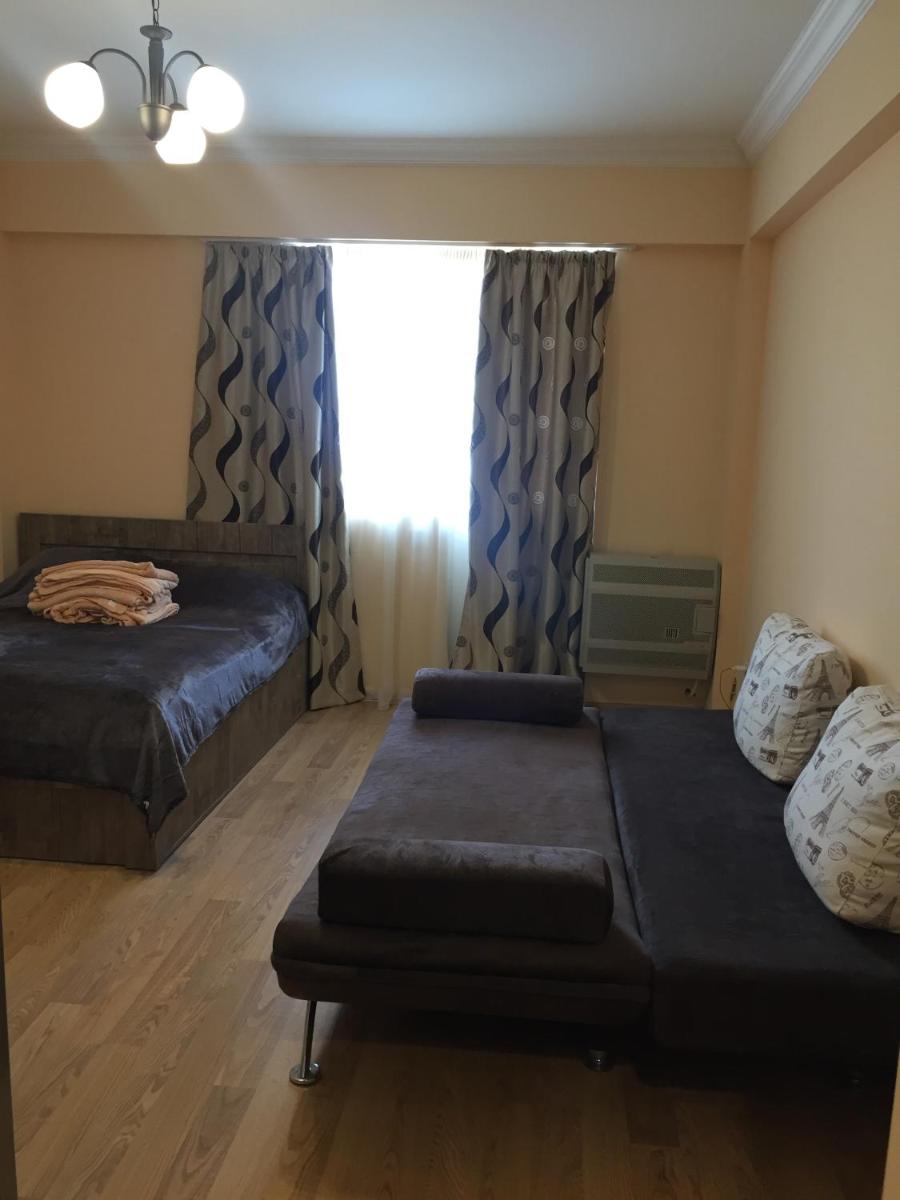 Holiday Studio - Housity