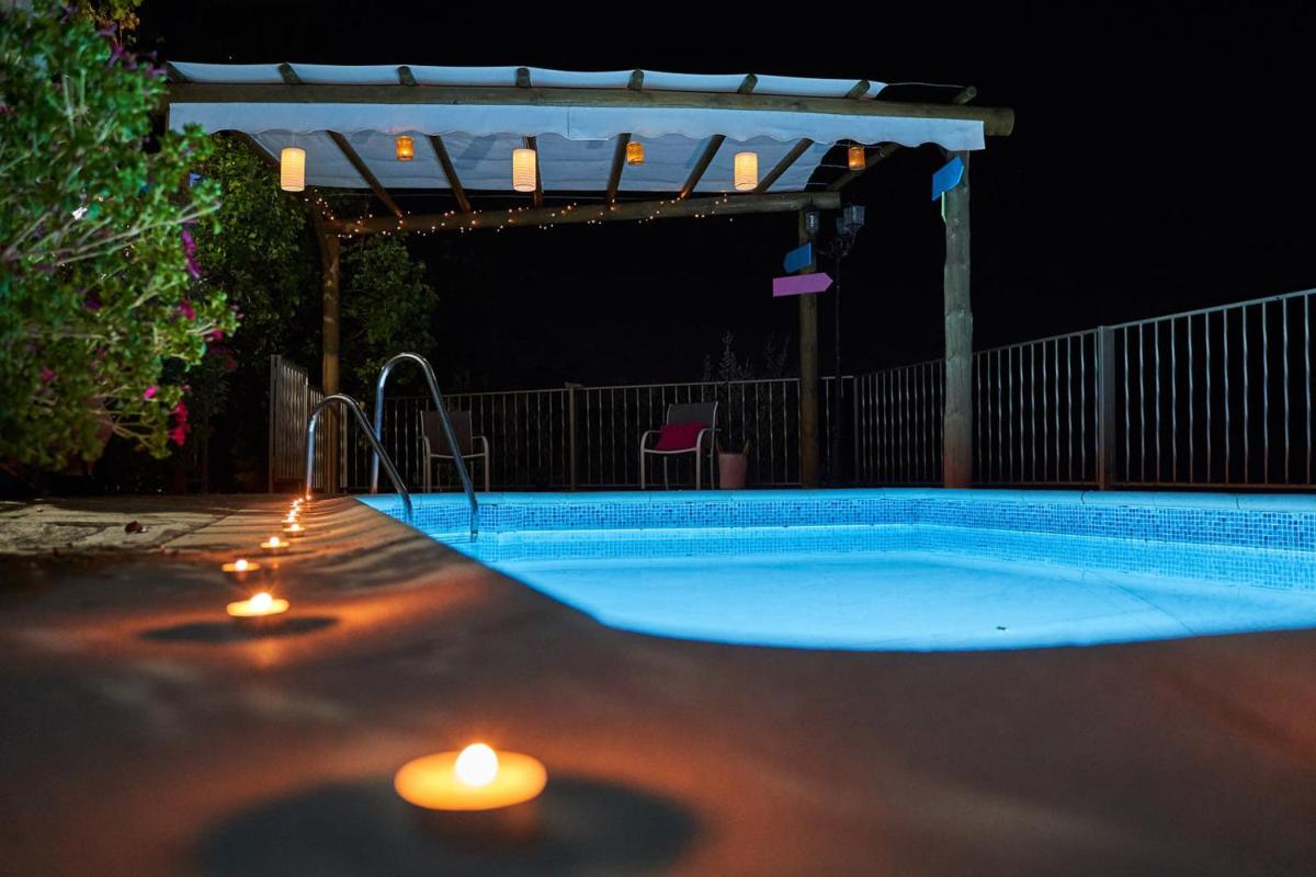 Charming House in Laroya + Jacuzzi - Housity