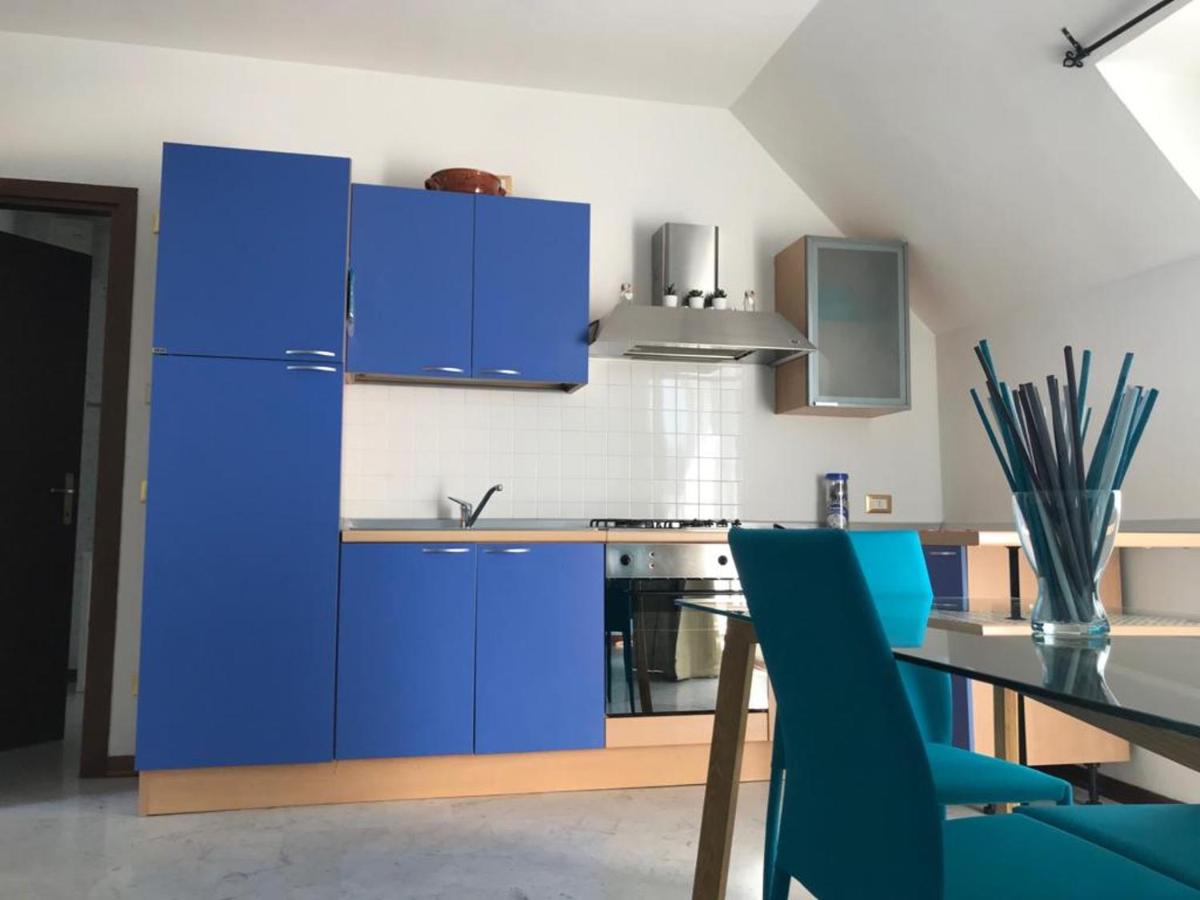 Comfortable studio in Desenzano del Garda 47 m² with private balcony - Housity