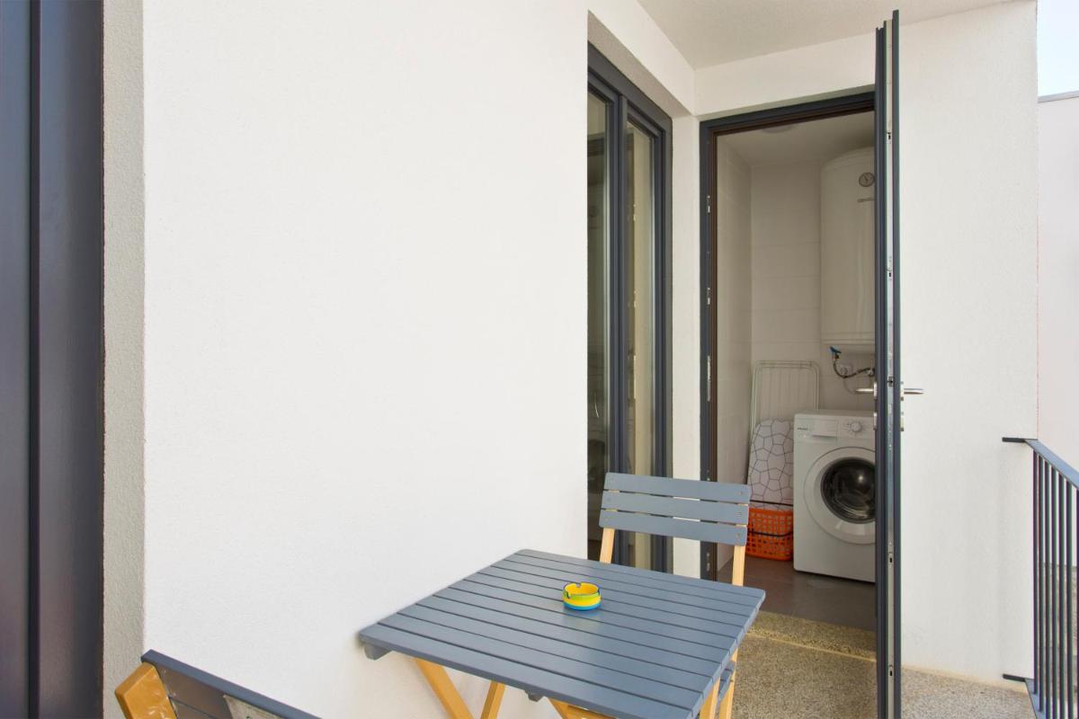 Charming Apartment in Porto - 50 m² - Modern Comfort - Housity