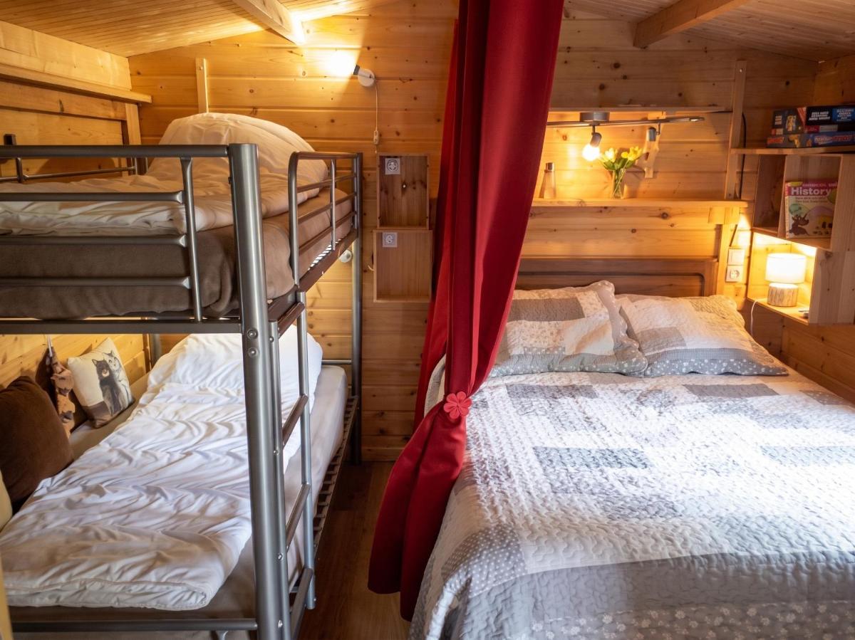 Chalet de charme a Molinot + Piscine privee - Housity
