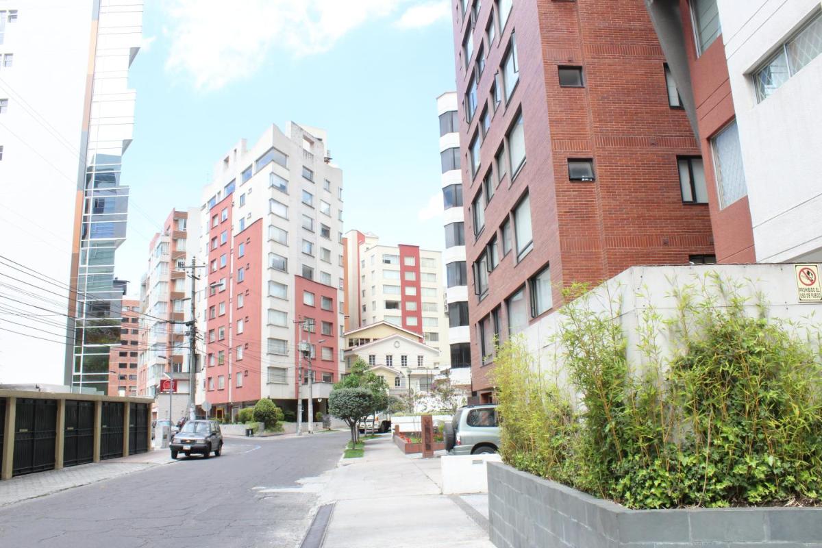 Homevoyage Suites - Housity