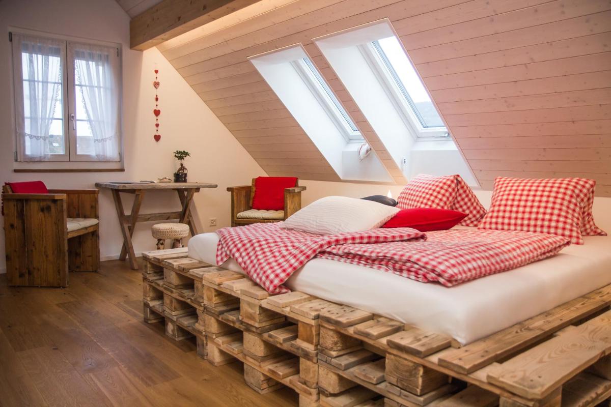 Conny's B&B - Housity