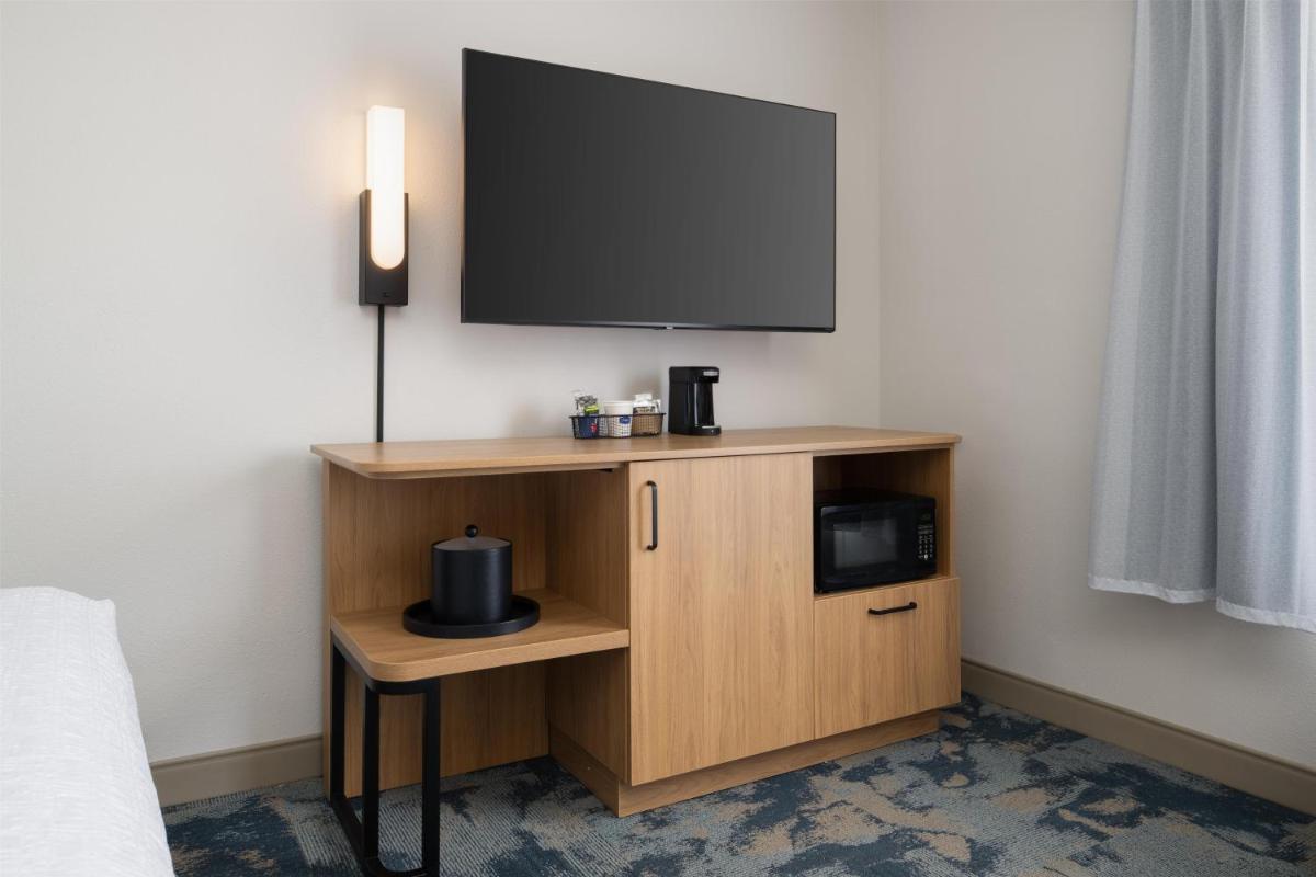 Hampton Inn & Suites Prescott Valley - Housity